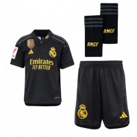 Real Madrid David Alaba #4 Replika babykläder Tredjeställ Barn 2023-24 Kortärmad (+ korta byxor)